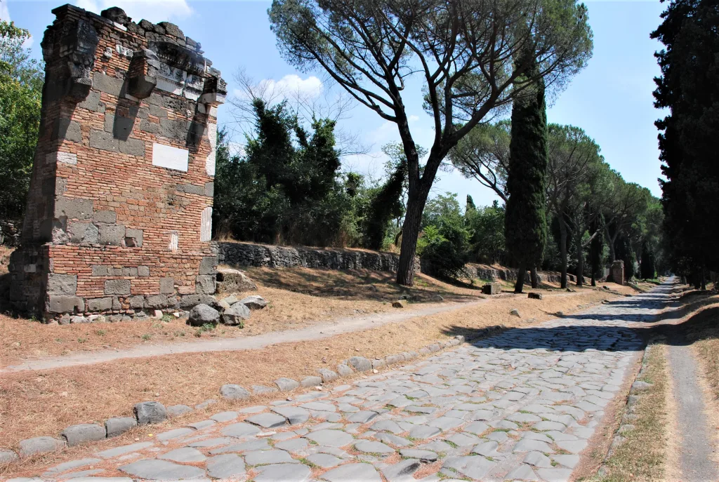 17 Vía Apia-Roma-Italia