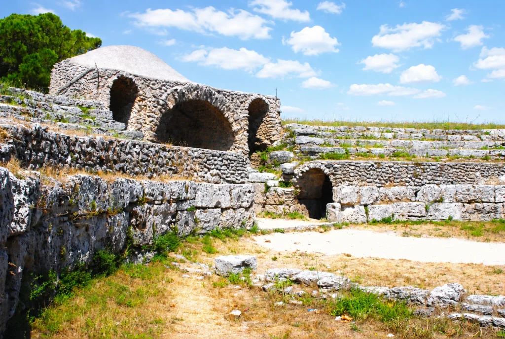 11 Anfiteatro-Paestum-Italia