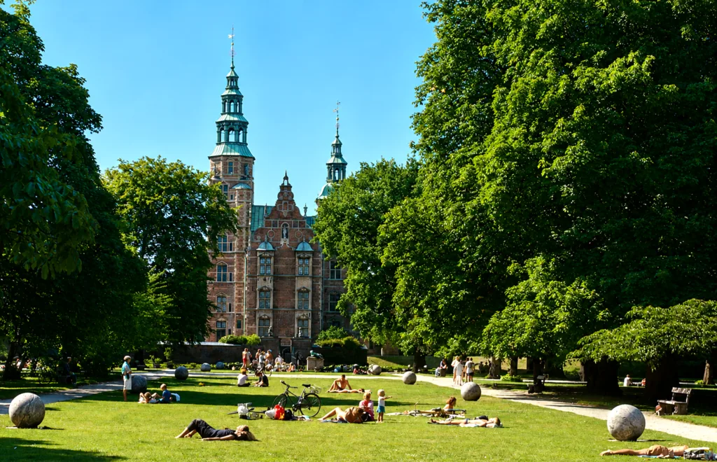 11 Rosenborg-Copenhague-Dinamarca