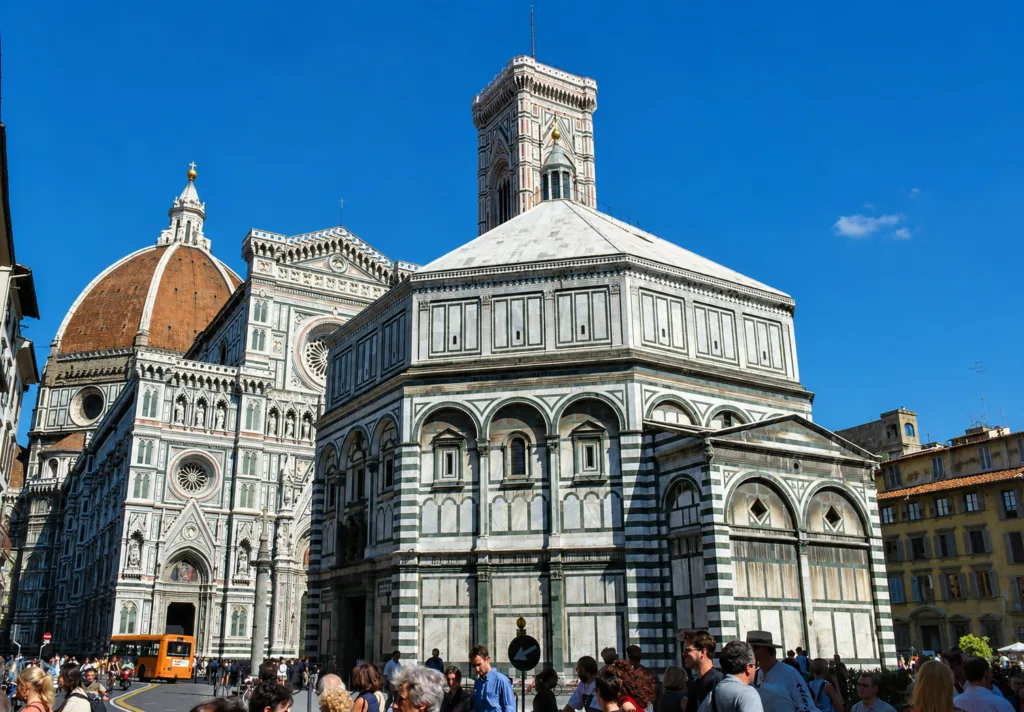 14 Plaza Duomo-Florencia-Italia