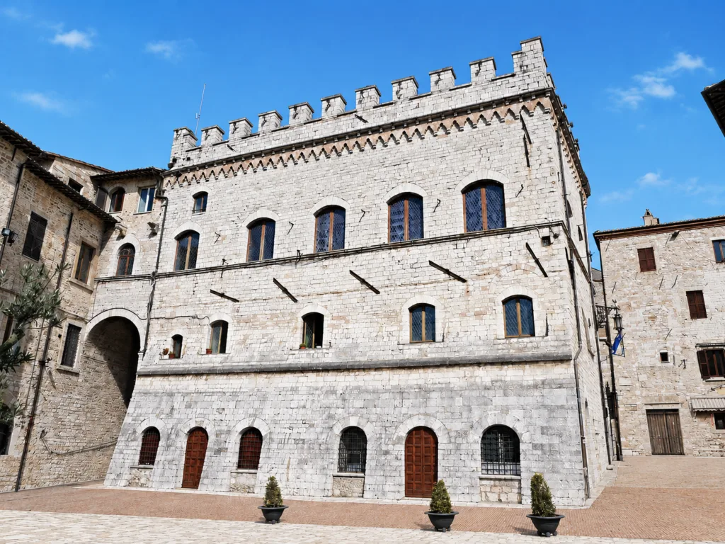 16 Palacio dei Priori-Asís-Italia