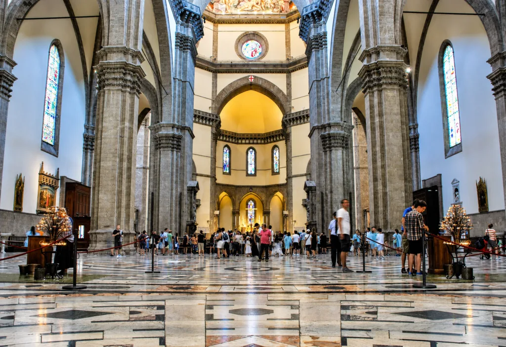 5 Duomo-Interior-Florencia-Italia