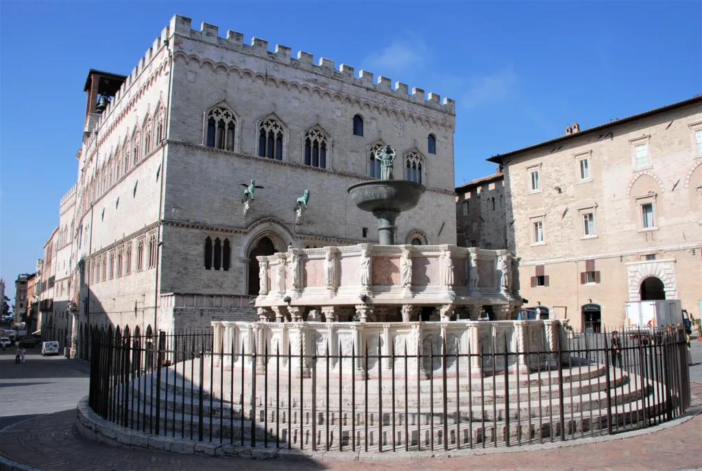 7 Fontana Maggiore-Perugia-Italia