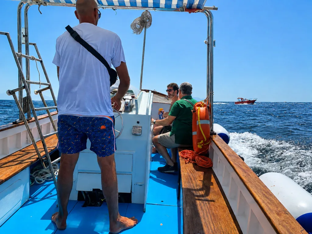 12 Barco de Prócida a Ischia-Italia