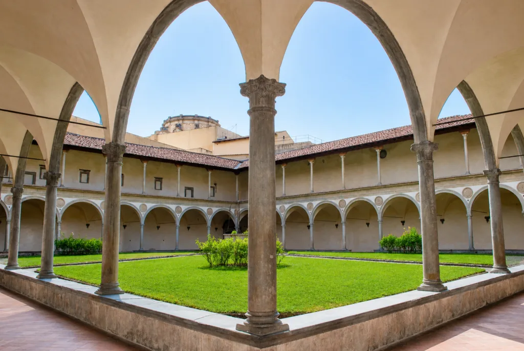 13 Claustro-S. Croce-Flortencia-Italia