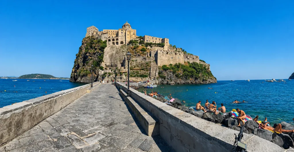 22 Castillo Aragonés-Ischia-Italia