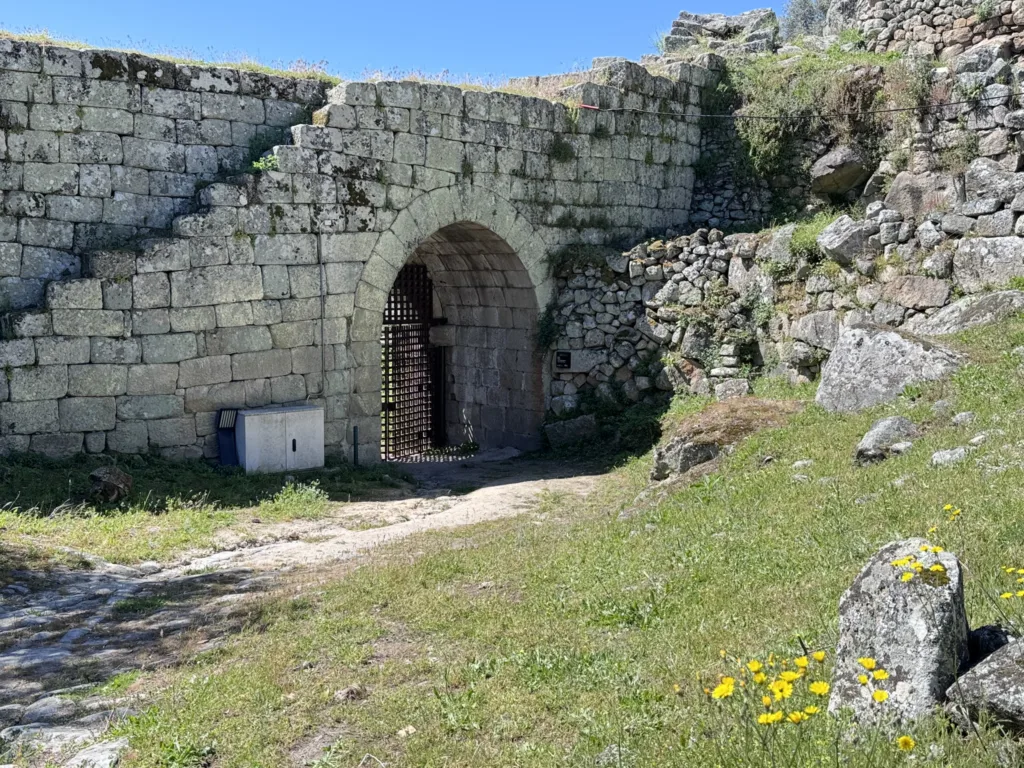 10 Puerta-marialva-Aldeas-Portugal