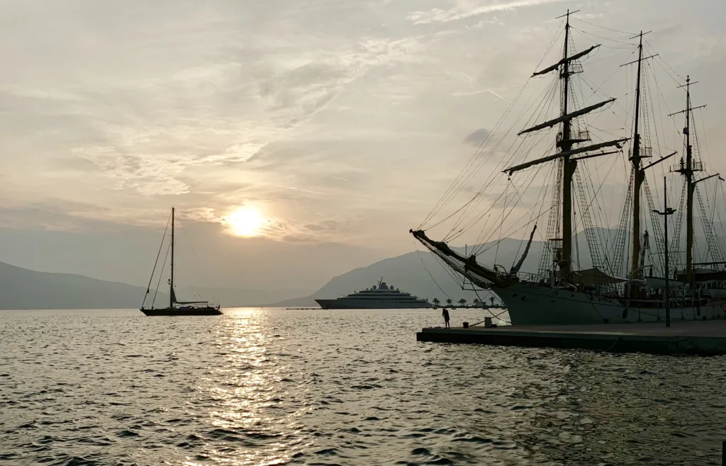 11 Puero Tivat-Kotoe-Montenegro