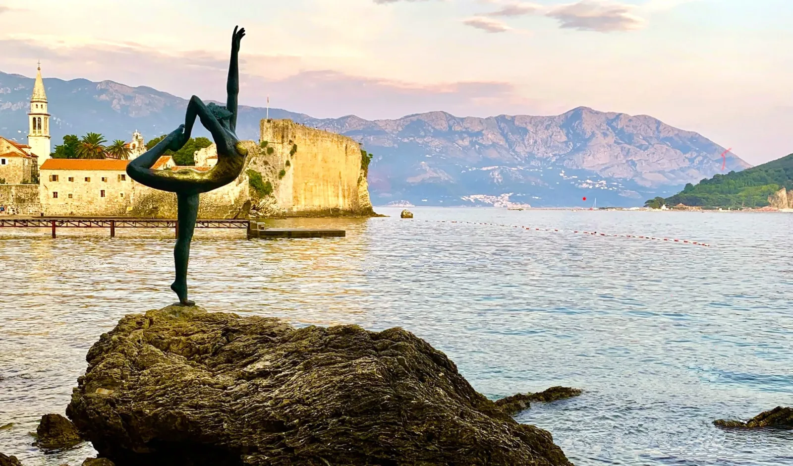 15 Bailarina-Budva-Montenegro