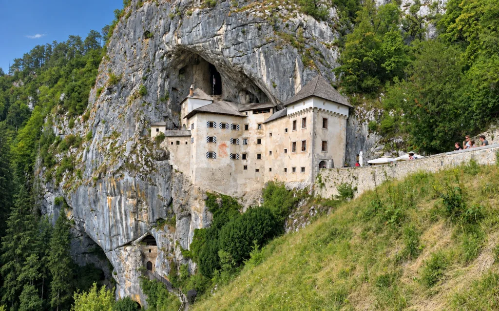 20 Castillo de Predjama-Eslovenia(2)