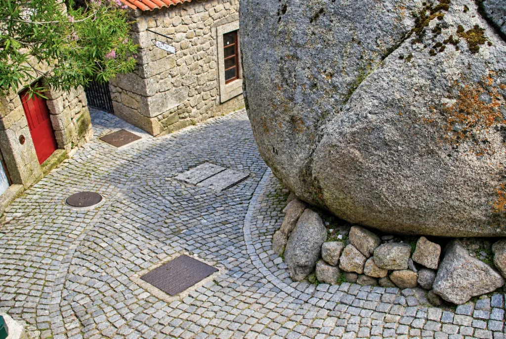 25 Monsanto-Aldeas-Portugal