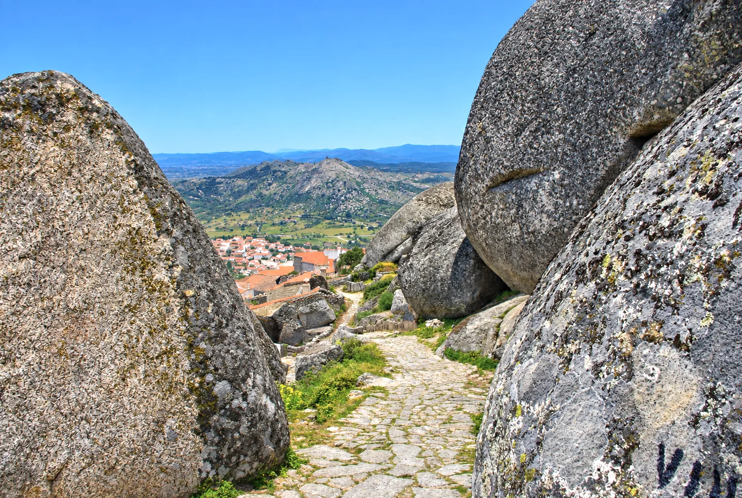29 Monsanto-Aldeas-Portugal
