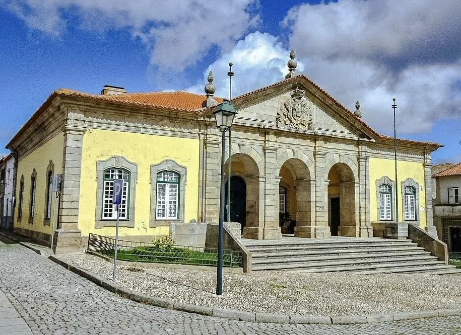 36 Ayuntamiento-Almeida-Aldeas-Portugal
