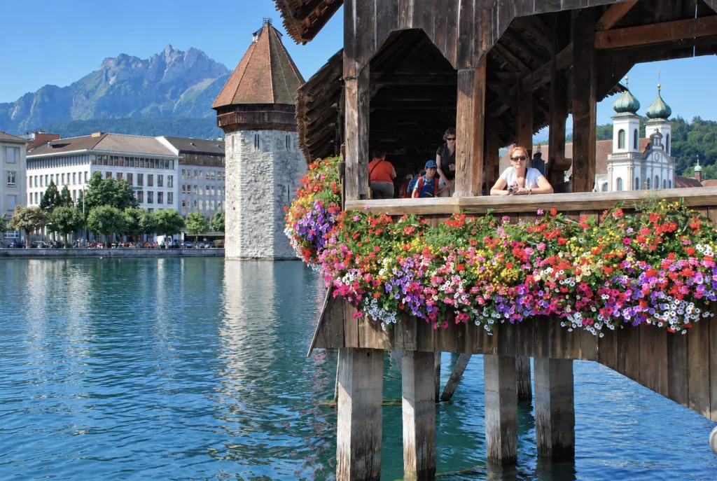8 KapellbrUucke-Lucerna-Suiza