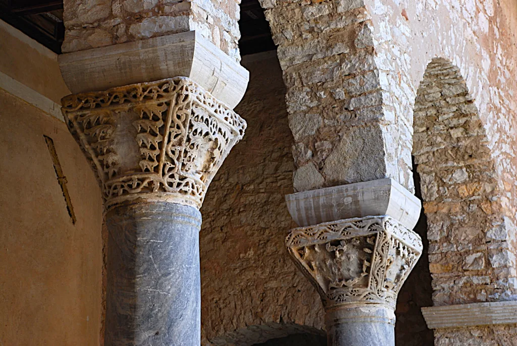 9 Columnas-Basílica-Porec-Croacia
