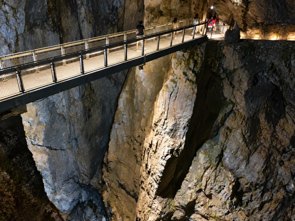 9 Cueva de Skocjan-Eslovenia